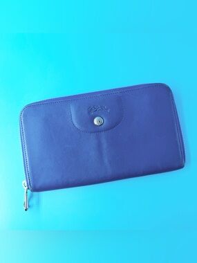 Longchamp Navy Blue Leather Zippy Wallet Large